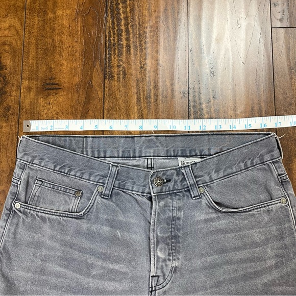 H&M Men’s Shorts Gray &Denim Bermuda Button Fly Size 32 - Picture 5 of 10